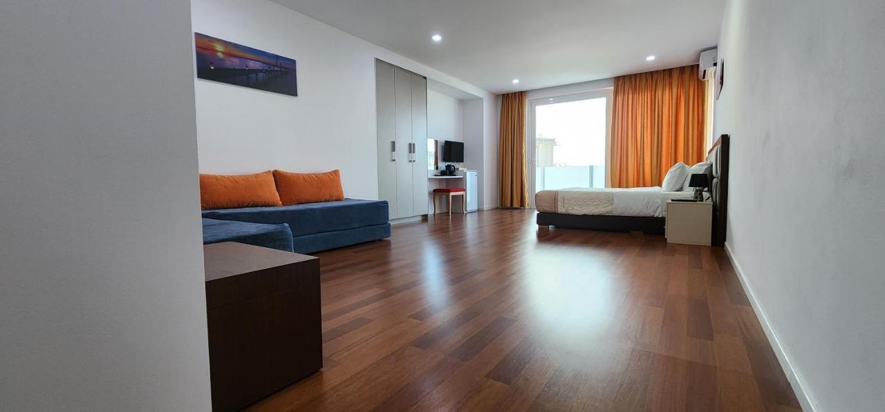 3B Suites Boutique Hotel Sarandë Eksteriør bilde
