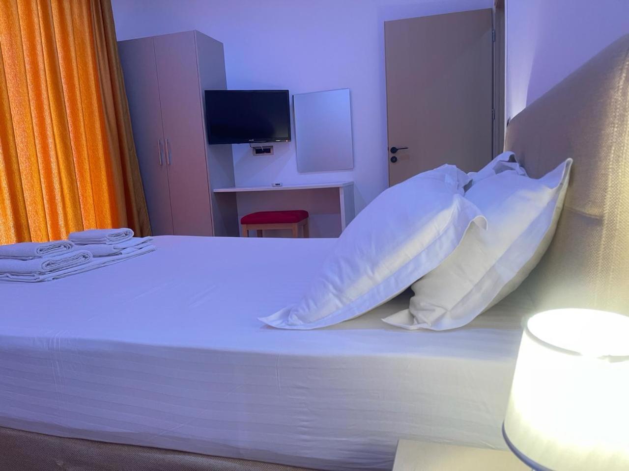 3B Suites Boutique Hotel Sarandë Eksteriør bilde