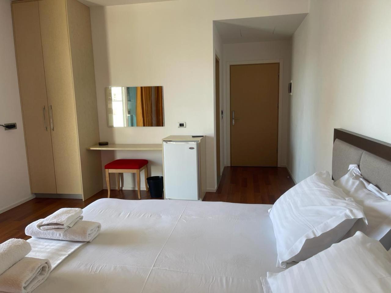 3B Suites Boutique Hotel Sarandë Eksteriør bilde