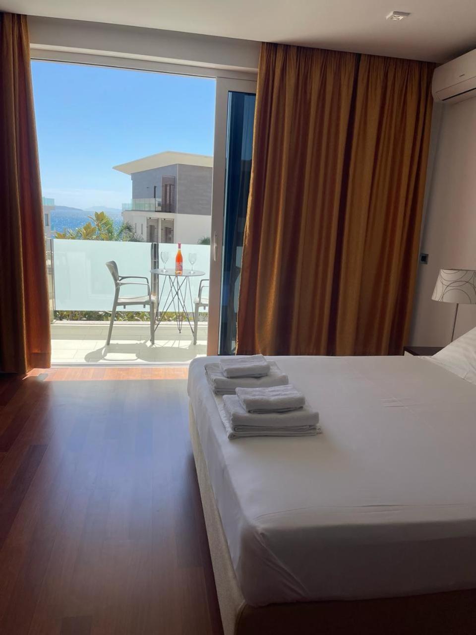 3B Suites Boutique Hotel Sarandë Eksteriør bilde
